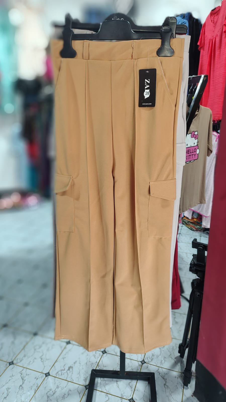 ফিমেল কার্গো প্যান্ট